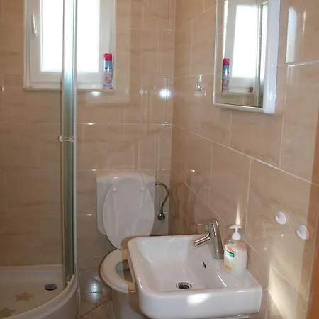 - 40m From The Daire