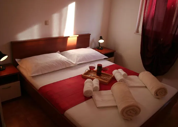 Apartments Central アパート *